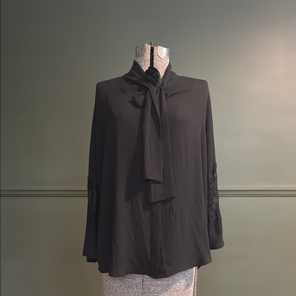 Express Black 3/4 Sleeve Tie Front Blouse
